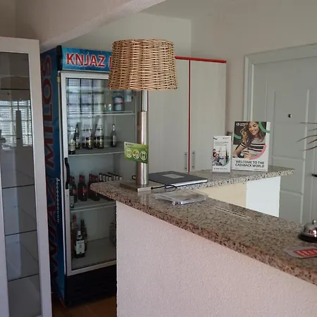 Hostel The Red Door Trebinje