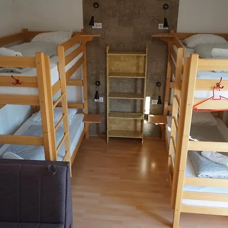 Silva- Sobe I Hostel