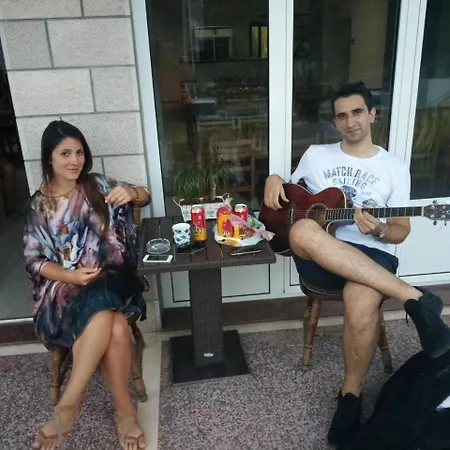 The Red Door Hostel Trebinje