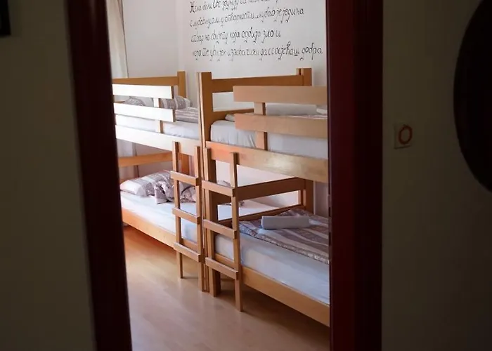 Hostel The Red Door Trebinje